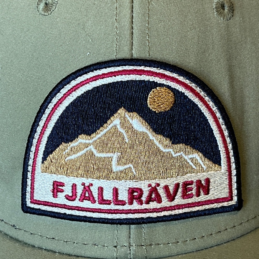 Fjallraven Olive Green Mountain Patch Trucker Hat Mesh Snapback Cap S/M - Picture 2 of 5
